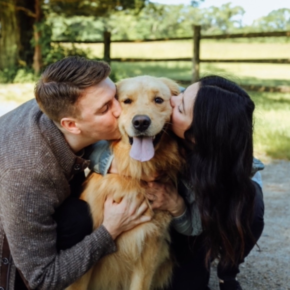 Meet your Posher, Renee - Picture 2 of 4